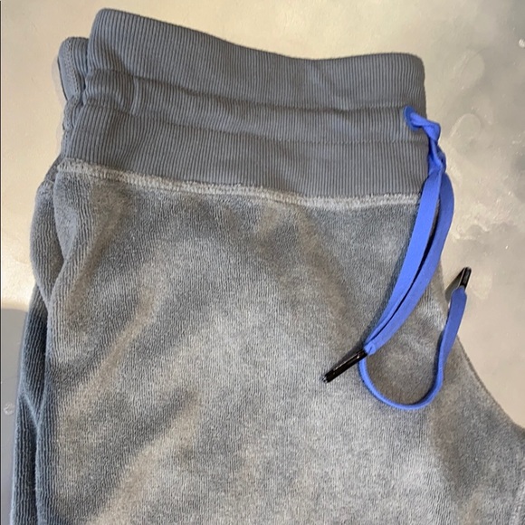 LuLu Lemon Terry Shorts - Picture 6 of 6